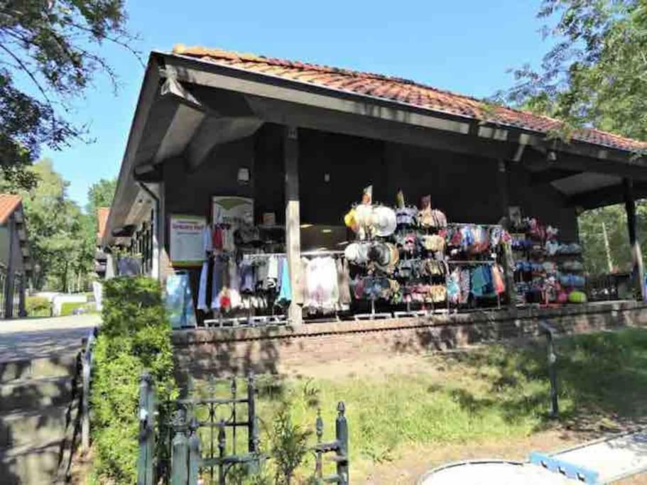 헨덜루 Chalet Toetje Op De Veluwe 빌라 외부 사진